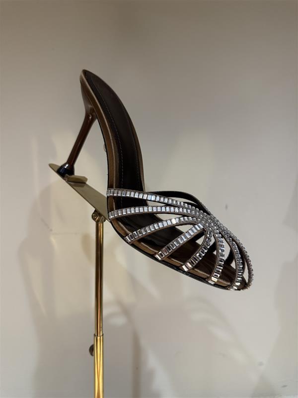 20251128101325380 300